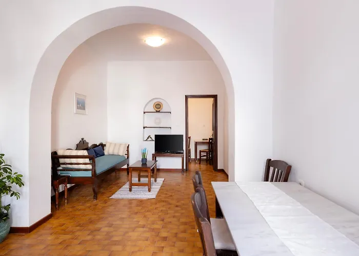 Delion Sea מלון 4*