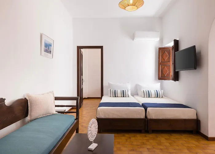 Delion Sea מלון 4*