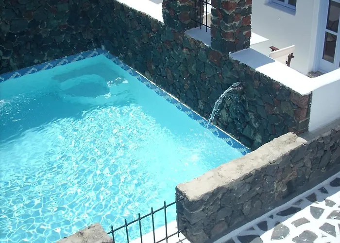 Delion Sea מלון Kamári