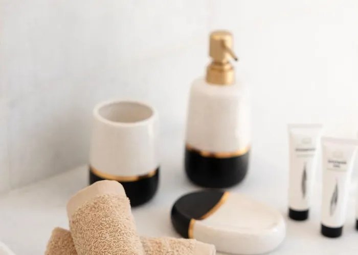 מלון Delion Sea 4*