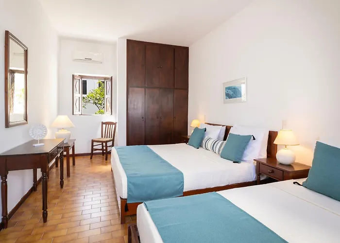 Delion Sea מלון Kamári