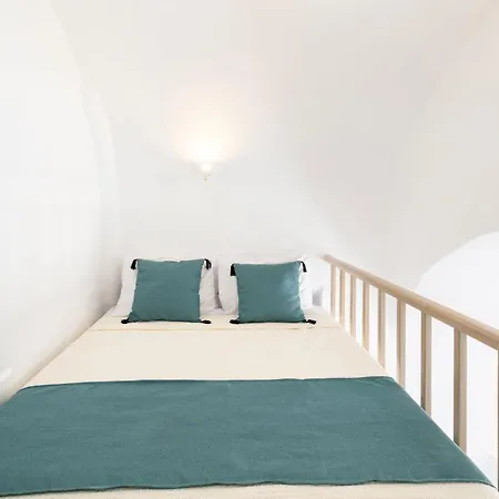 Delion Sea Hotel Kamari (Santorini)